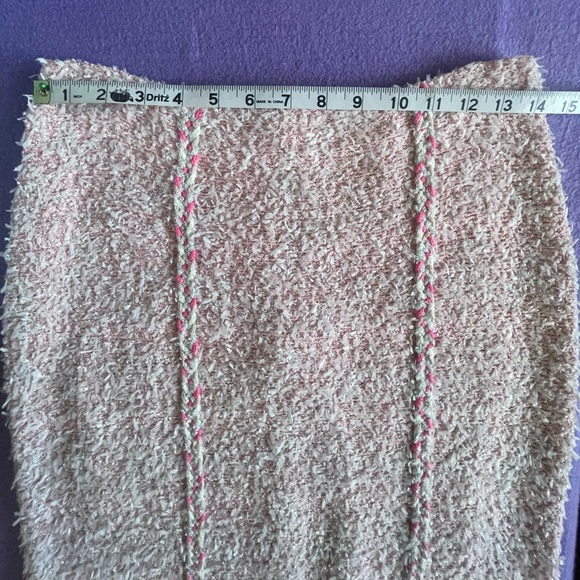 St. John Couture Pink Bouclé Knit Pencil Skirt | Wool Blend | Made in USA SZ 4 - Picture 7 of 12